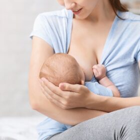 alăptarea reduce riscul de cancer de sân