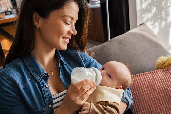 hrănirea cu biberonul