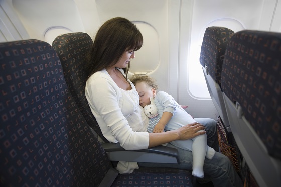 călătoria cu avionul împreună cu bebe